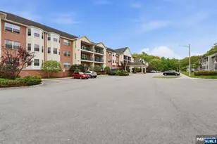401 Dercole 120, Norwood, NJ 07648 - Photo 2