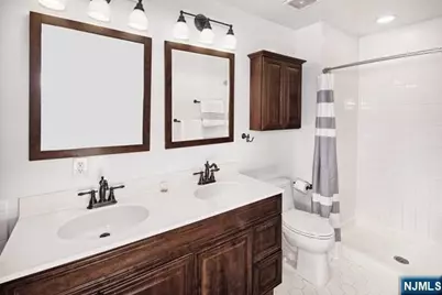 453 Albany Court, West New York, NJ 07093 - Photo 10