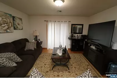 15 Garibaldi Avenue, Newark, NJ 07114 - Photo 2