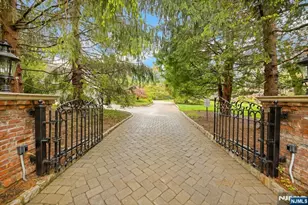 1055 High Mountain Rd, Franklin Lakes, NJ 07417 - Photo 22