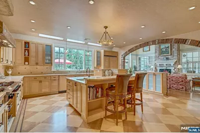1055 High Mountain Road, Franklin Lakes, NJ 07417 - Photo 12