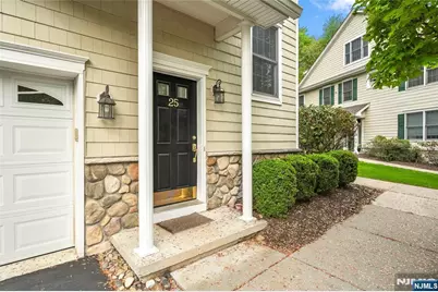 25 Woods Edge, Old Tappan, NJ 07675 - Photo 4