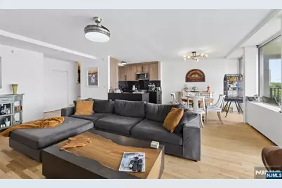 3 Horizon Road 821 #821, Fort Lee, NJ 07024 - Photo 18