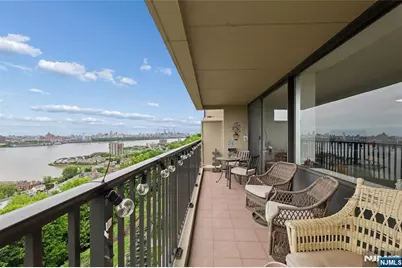 3 Horizon Road 821 #821, Fort Lee, NJ 07024 - Photo 6