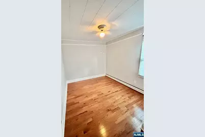 887 Schuyler Avenue, Kearny, NJ 07032 - Photo 6