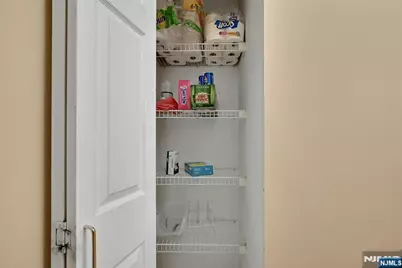 189 Forest 112 #112, Paramus, NJ 07652 - Photo 8