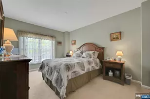 189 Forest 112, Paramus, NJ 07652 - Photo 10