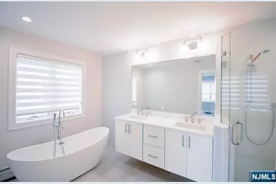 56 W Ruby Avenue 2Fl #2FL, Palisades Park, NJ 07650 - Photo 8