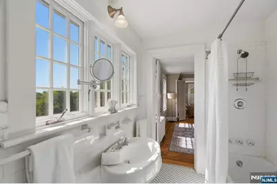 130 Mountain Avenue, Montclair, NJ 07042 - Photo 24