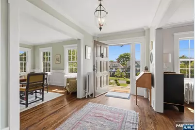130 Mountain Avenue, Montclair, NJ 07042 - Photo 4