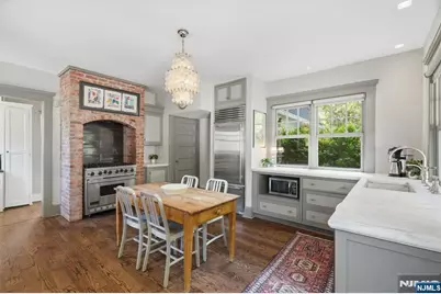 130 Mountain Avenue, Montclair, NJ 07042 - Photo 12