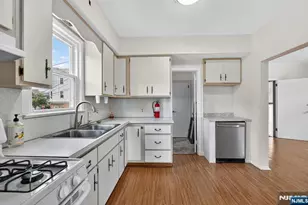 113 Wood St, Garfield, NJ 07026 - Photo 4