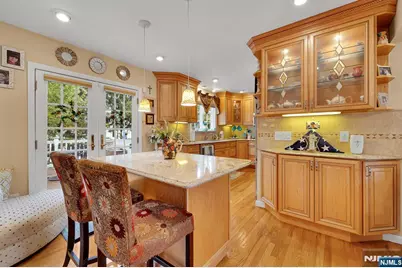 347 Mansfield Avenue, Secaucus, NJ 07094 - Photo 12