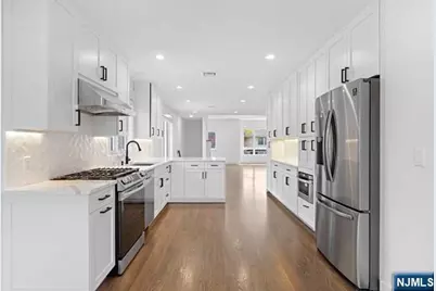 213 7th Street, Palisades Park, NJ 07650 - Photo 6