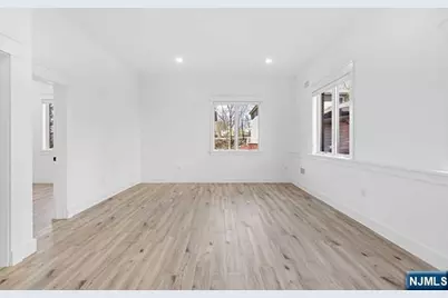 213 7th Street, Palisades Park, NJ 07650 - Photo 18