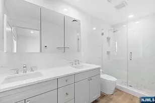 213 7th St, Palisades Park, NJ 07650 - Photo 16