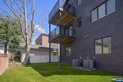 213 7th Street 2nd Fl #2ND FL, Palisades Park, NJ 07650 - Photo 18