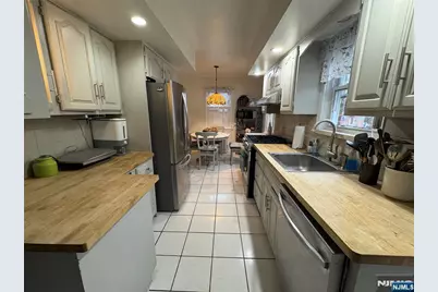40 Sylvan Avenue, Bergenfield, NJ 07621 - Photo 8