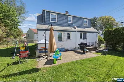 58 Sussex Road, Bergenfield, NJ 07621 - Photo 2
