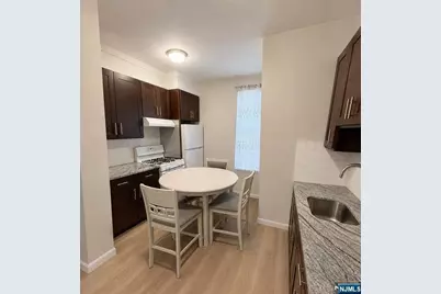 175 Cambridge Avenue 2R #2R, Garfield, NJ 07026 - Photo 1