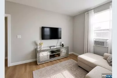 175 Cambridge Avenue 2R #2R, Garfield, NJ 07026 - Photo 2