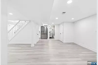 110 Central Avenue, Rochelle Park Township, NJ 07662 - Photo 30