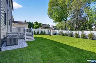 110 Central Ave, Rochelle Park Township, NJ 07662 - Photo 36