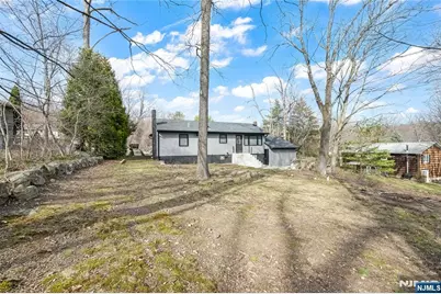 132 Upper High Crest Road, West Milford, NJ 07480 - Photo 32