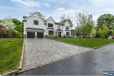 22 Northwood Avenue, Demarest, NJ 07627 - Photo 2