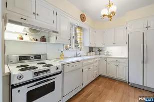 46 Kenmore Pl, Glen Rock, NJ 07452 - Photo 16