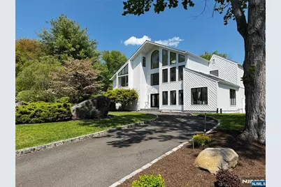 81 Greenwoods Road, Old Tappan, NJ 07675 - Photo 2