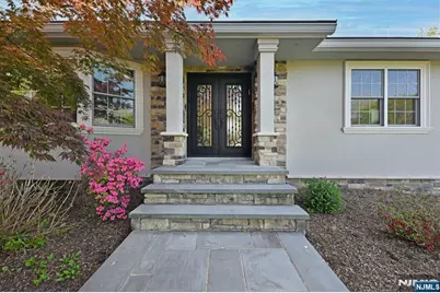 40 Plymouth Road, Hillsdale, NJ 07642 - Photo 2