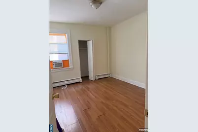 150 Park Avenue 1 #1, East Rutherford, NJ 07073 - Photo 4