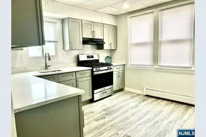4 Burdette Place, Fairview, NJ 07022 - Photo 2