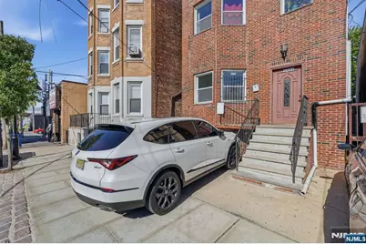 1507 Kerrigan Avenue, Union City, NJ 07087 - Photo 2