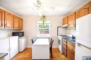 1241 Anderson 19, Fort Lee, NJ 07024 - Photo 10