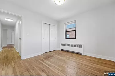 2329 Hudson Terrace E9 #E9, Fort Lee, NJ 07024 - Photo 12