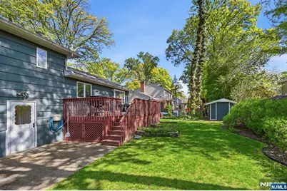 291 S Chestnut Street, Washington Township, NJ 07676 - Photo 24