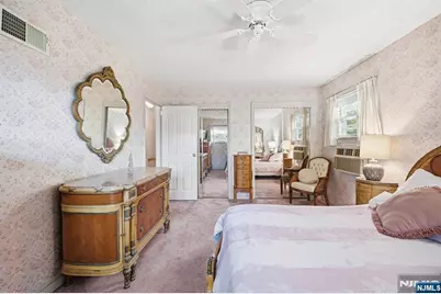 291 S Chestnut Street, Washington Township, NJ 07676 - Photo 12