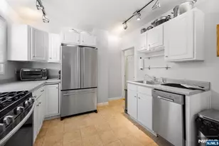 125 Alexander Ave, Montclair, NJ 07043 - Photo 28
