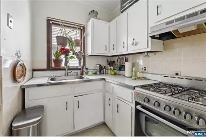 360 Rutherford Boulevard, Clifton, NJ 07014 - Photo 10