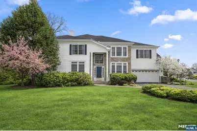 48 Bovensiepen Court, Roseland, NJ 07068 - Photo 2