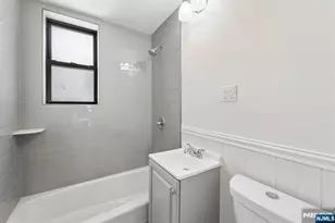 131 Kensington Ave D5, Jersey City, NJ 07304 - Photo 8