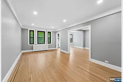 131 Kensington Avenue D5 #D5, Jersey City, NJ 07304 - Photo 10