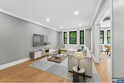 131 Kensington Avenue D5 #D5, Jersey City, NJ 07304 - Photo 1