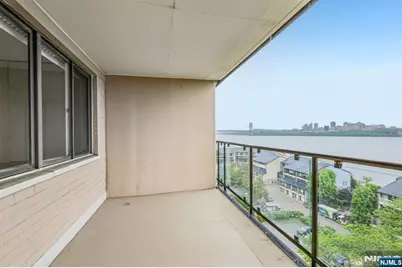 1203 River Road 9G #9G, Edgewater, NJ 07020 - Photo 16