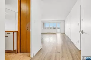 1203 River Road 9G, Edgewater, NJ 07020 - Photo 2