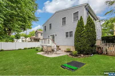 15 Colonial Road, Tenafly, NJ 07670 - Photo 8