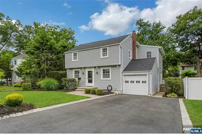 15 Colonial Road, Tenafly, NJ 07670 - Photo 4