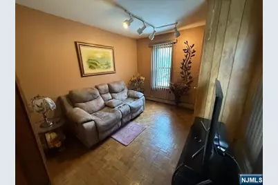 267 Park, Nutley, NJ 07110 - Photo 12
